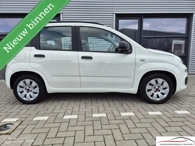 Fiat Panda 0.9 TwinAir Edizione Cool AIRCO 2015 Benzine 2