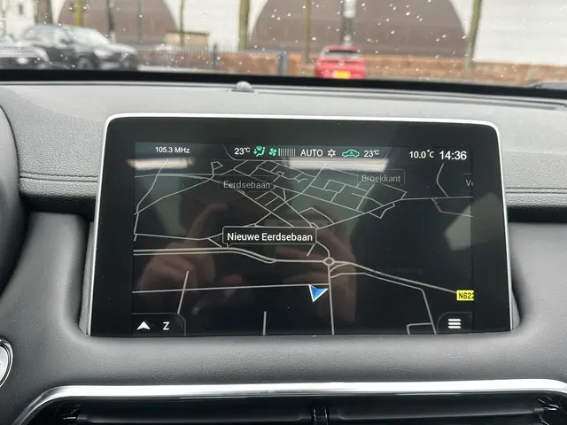 MG EHS 1.5 TGDI Luxury 2023 Hybride Benzine 28