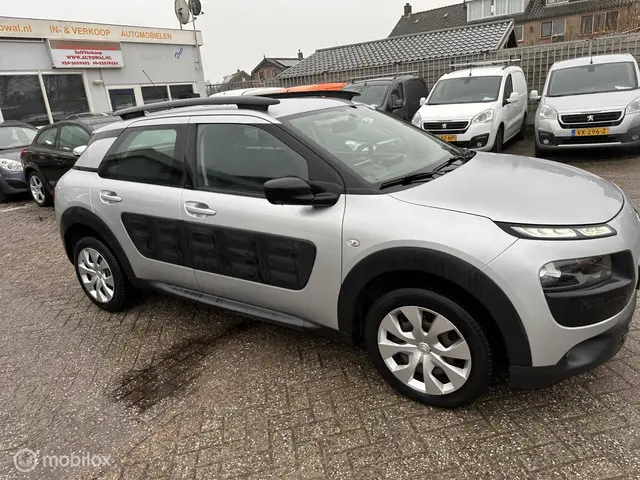 Citroën C4 Cactus 1.2 e-THP Shine 2014 Benzine 5
