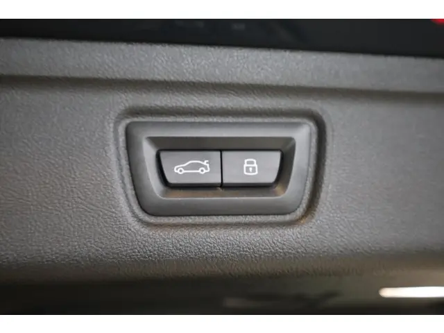 BMW 3 Serie Touring 330e 2025 Hybride Benzine 28