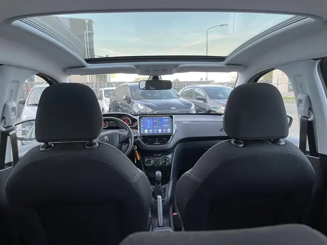 Peugeot 208 1.2 VTi Active, Airco , Carplay 2013 Benzine 10