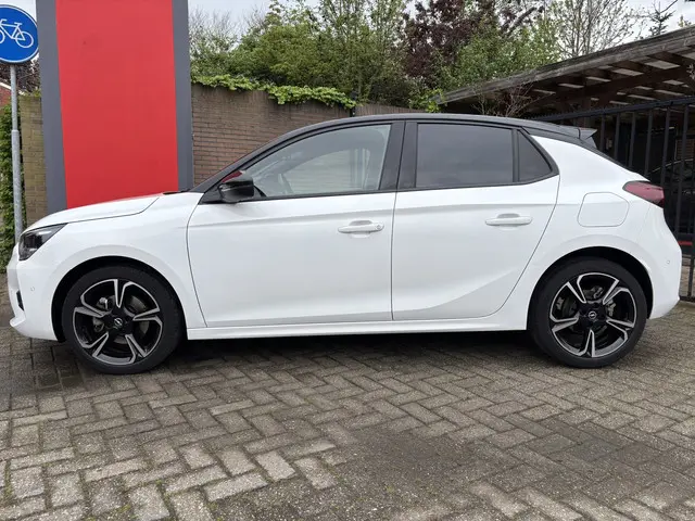 Opel Corsa 1.2 Turbo GS Line | 1e Eigenaar 2022 Benzine 3
