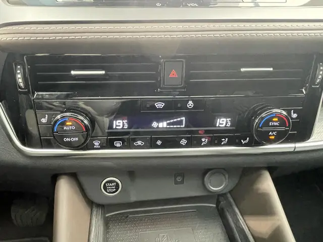Nissan QASHQAI 1.3 MHEV Xtronic Tekna 2025 Benzine 13