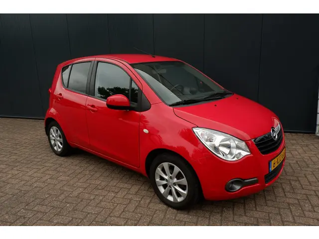 Opel Agila 1.2 Berlin 2014 Benzine 4
