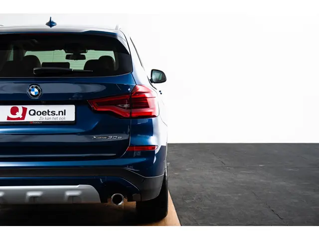 BMW X3 xDrive30e High Executive 2021 Hybride Benzine 44