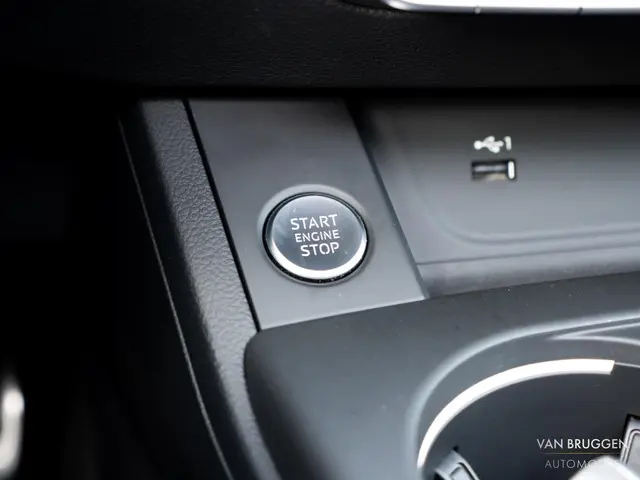 Audi A4 Avant 40 TFSI S-Line 2019 Benzine 35
