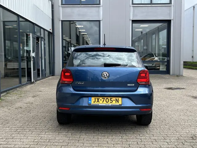 Volkswagen Polo 1.0 Comfortline Edition 2016 Benzine 42