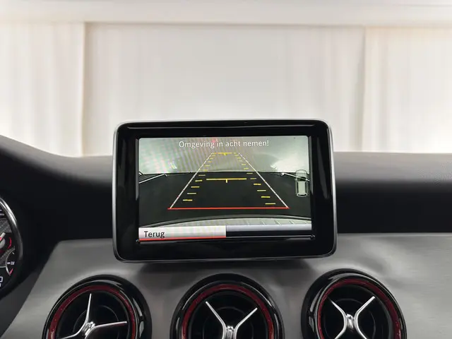 Mercedes-Benz GLA AMG 45 4MATIC 2015 Benzine 13