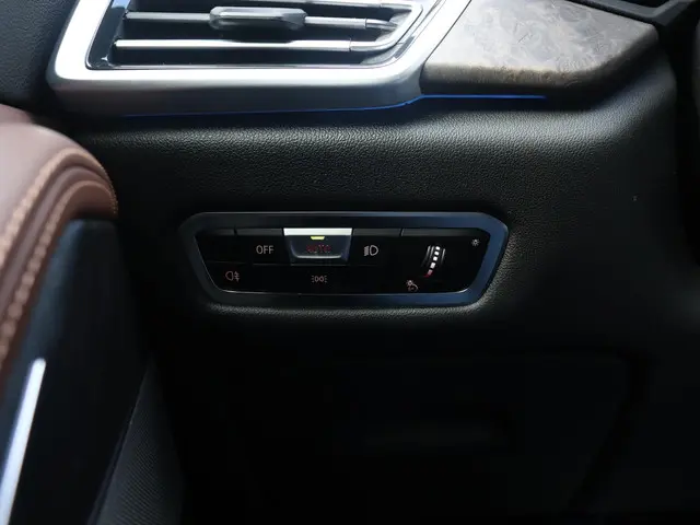 BMW X5 xDrive45e 2022 Hybride Benzine 37