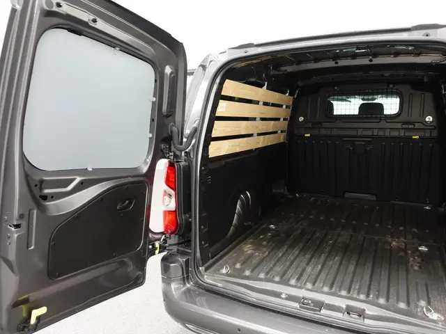 Peugeot Partner 1.5 L2 2023 Diesel 27