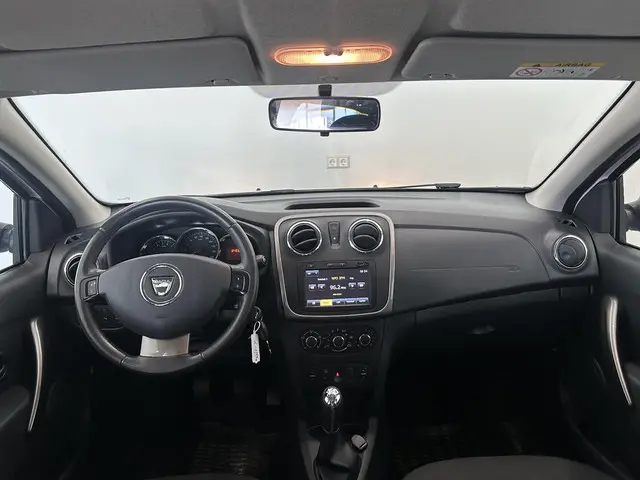Dacia Sandero Stepway 0.9 TCe 90 Lauréate 2015 Benzine 8