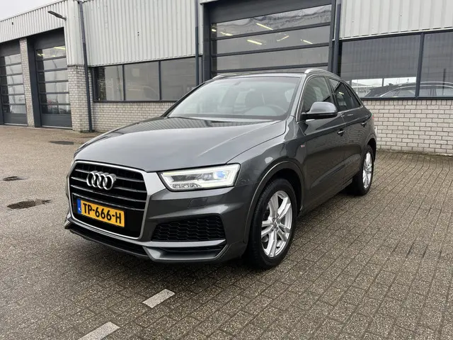 Audi Q3 1.4 TFSI CoD Sport Advance Sport 2018 Benzine 55