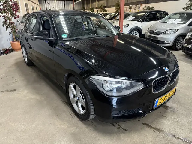 BMW 1 Serie 114i EDE Executive 2012 Benzine 4
