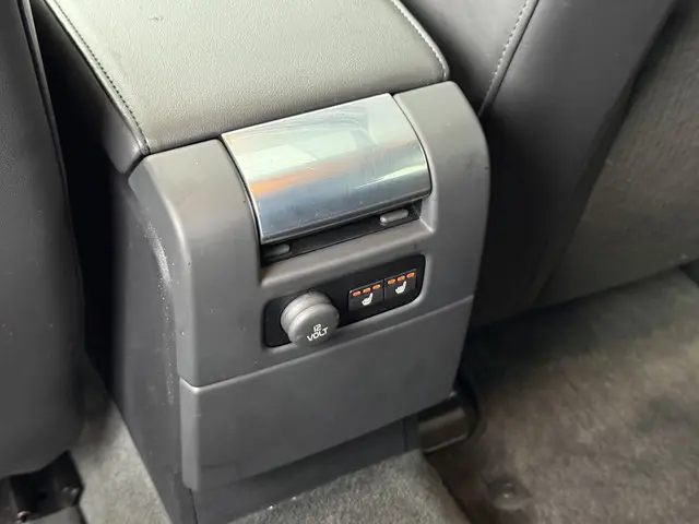 Volvo V70 2.0 T4 Inscription Edition 2015 Benzine 12