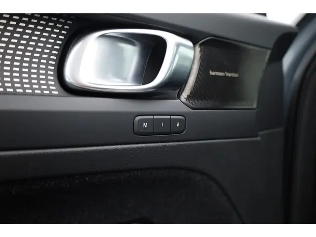 Volvo XC40 Recharge P8 AWD R-Design 2020 Elektrisch 8
