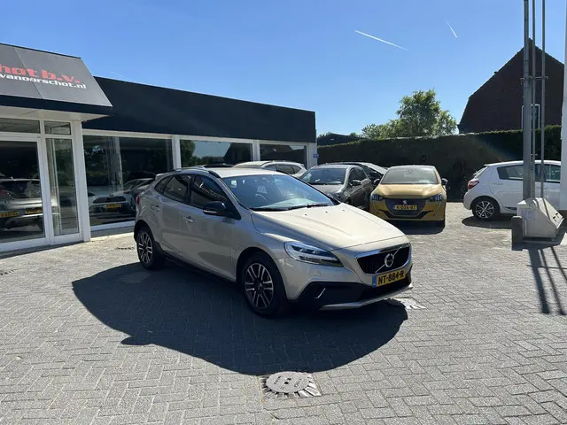Volvo V40 2