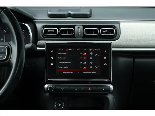 Citroën C3 1.2 PureTech S&S Shine / Camera 2017 Benzine 31