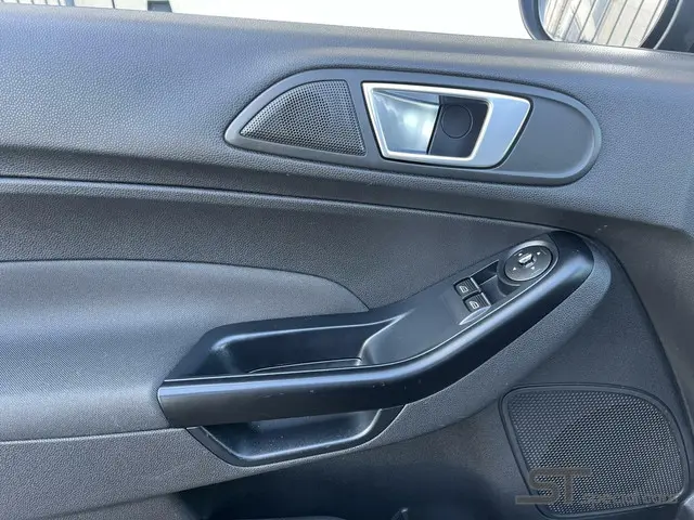 Ford Fiesta 1.6 ST|Nieuw distributieriem 2014 Benzine 15