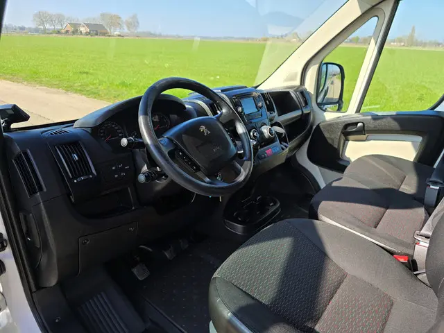 Peugeot Boxer 330 2.0 BlueHDI L2 H2 Pro 2017 Diesel 20