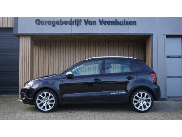 Volkswagen Polo 2