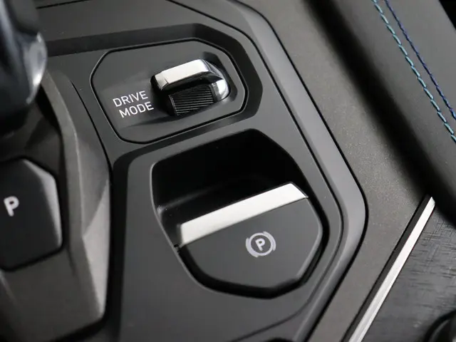 Lynk & Co 01 1.5 2023 Hybride Benzine 23