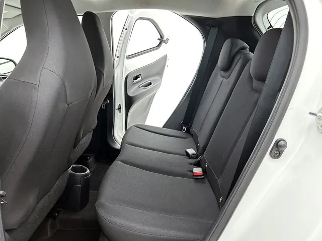 Toyota Aygo X 1.0 VVT-i S-CVT Play 2023 Benzine 19