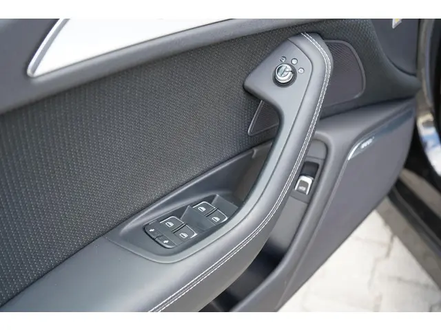 Audi A6 Avant 1.8 TFSI s-line Edition 2016 Benzine 25