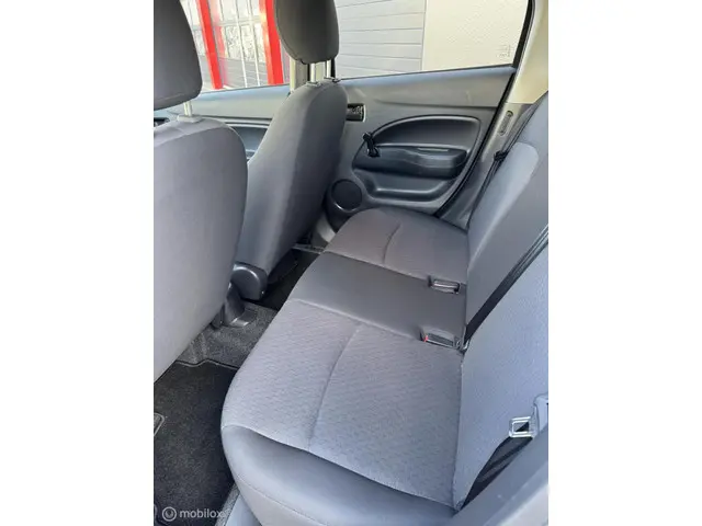 Mitsubishi Space Star 1.0 Cool+ 2016 Benzine 14