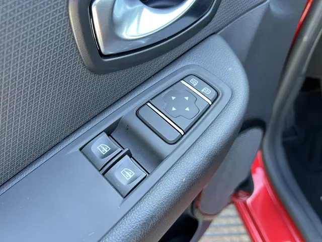 Renault Clio 0.9 TCe Zen 2019 Benzine 20