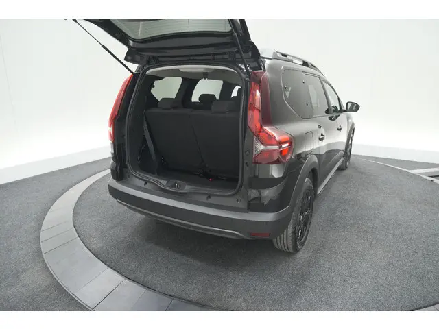 Dacia Jogger TCe 110 Extreme 2025 Benzine 69