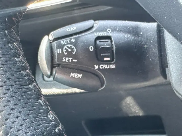 Peugeot 5008 1.2 PureTech PANO GT-Line 7 p 2019 Benzine 13