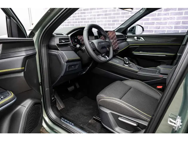 Lynk & Co 01 1.5 Core 2026 Hybride Benzine 17