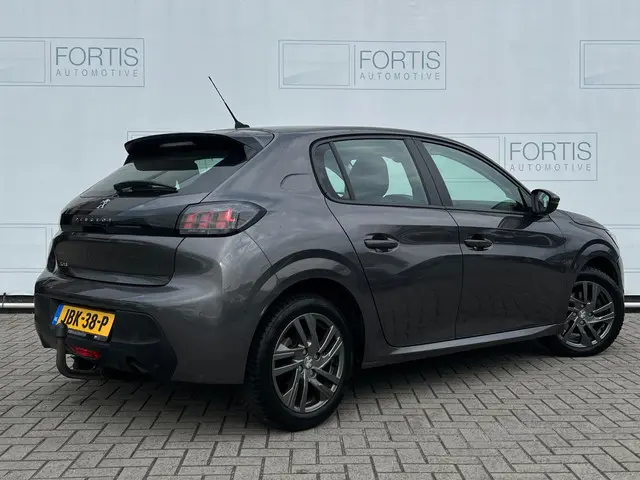 Peugeot 208 2