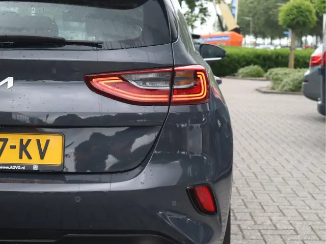 Kia Ceed 1.0 T-GDi 2022 Benzine 44