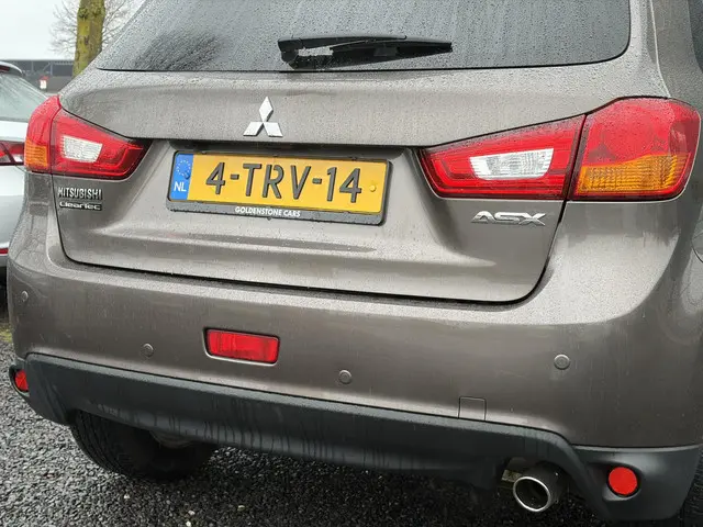 Mitsubishi ASX 1.6 Cleartec Invite+ 2014 Benzine 32