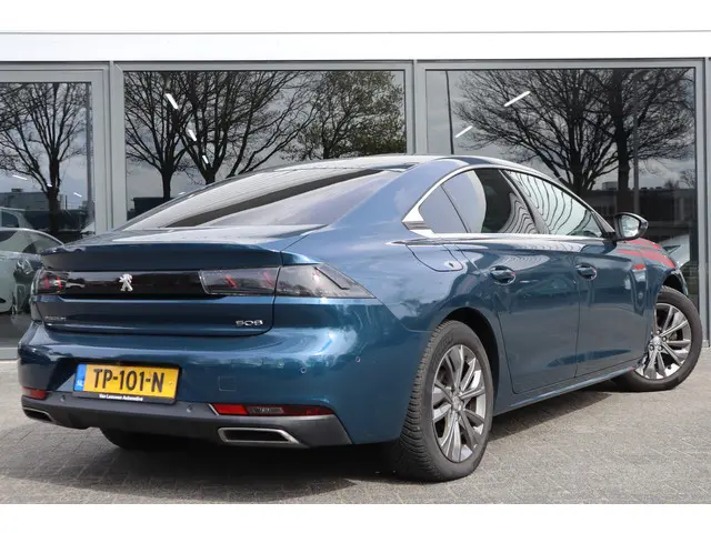Peugeot 508 1.5 BlueHDI Blue Lease Allure 2018 Diesel 2