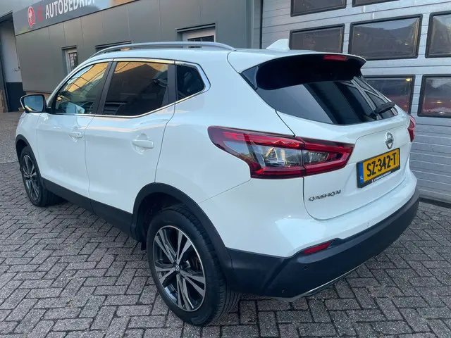 Nissan QASHQAI 1.2 N-Connecta Panodak 2018 Benzine 3