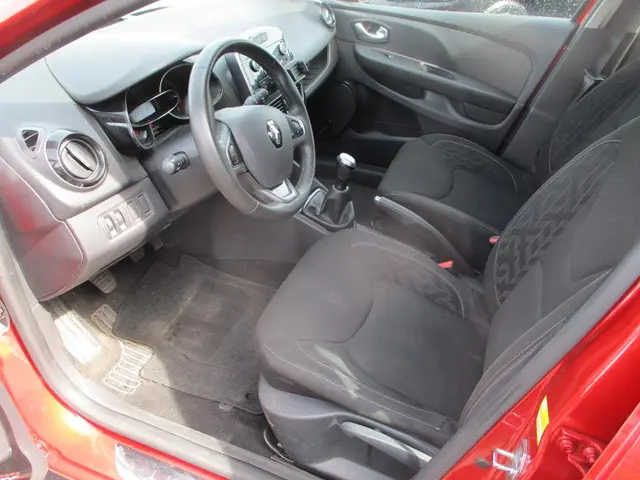 Renault Clio 1.2 16V 2018 Benzine 8