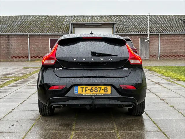 Volvo V40 2.0 D3 Dynamic 2018 Diesel 7