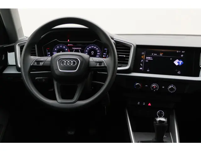 Audi A1 Sportback 25 TFSI Pro Line 2019 Benzine 26