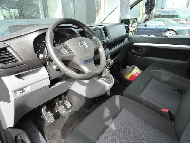 Opel Vivaro 2.0 CDTI L3H1 DC Edition 2019 Diesel 9