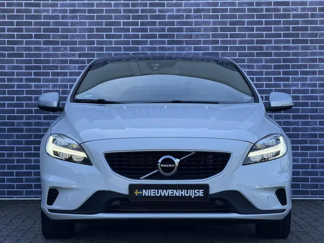 Volvo V40 2.0 T4 Business Sport 2018 Benzine 15