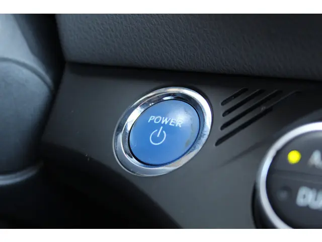 Toyota Yaris 1.5 Hybrid Energy Plus 2018 Hybride Benzine 26