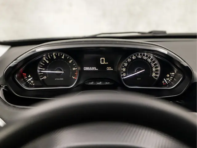 Peugeot 208 1.2 PureTech Sport 2019 Benzine 21