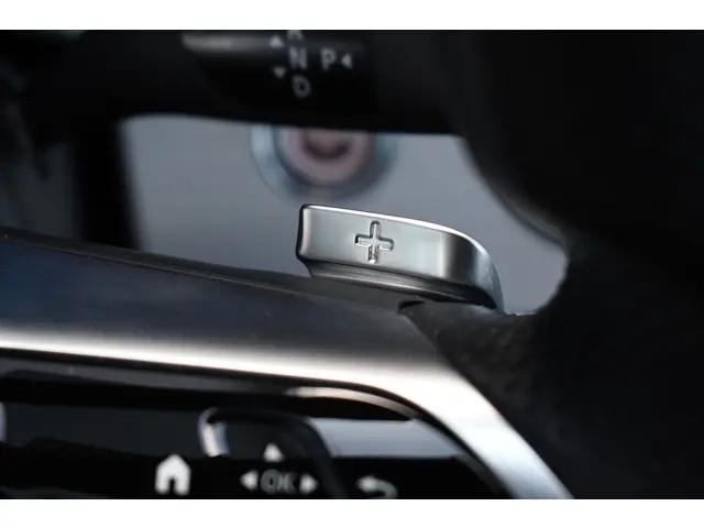 Mercedes-Benz E-Klasse Coupé 200 AMG Line 2020 Benzine 46