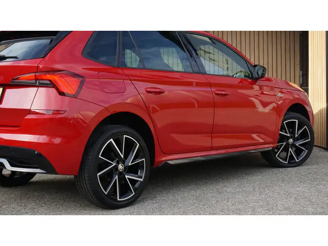 Škoda Kamiq 1.0 TSI 116pk DSG Monte Carlo 2021 Benzine 51