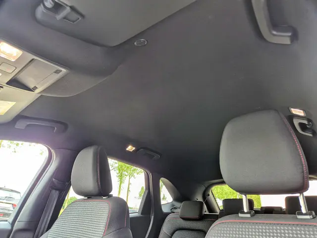 Ford Kuga 2.5 PHEV ST-Line 2024 Hybride Benzine 54