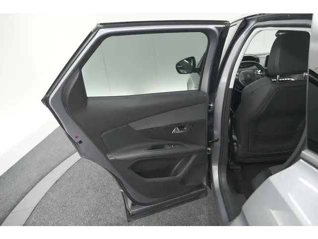 Peugeot 3008 PureTech 130 EAT8 GT Line 2019 Benzine 70