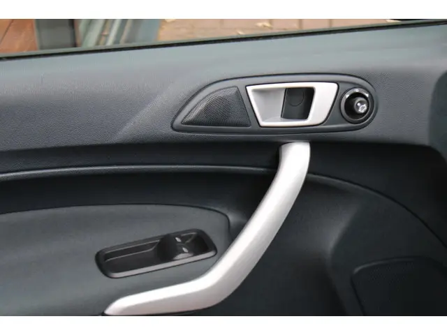 Ford Fiesta 1.25 Titanium 2012 Benzine 15