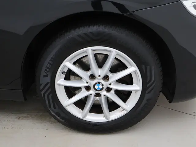 BMW 2 Serie Active Tourer 218i 136 PK AUT. 2015 Benzine 25